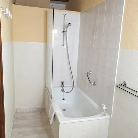 Aux Gorges Du Dourdou *